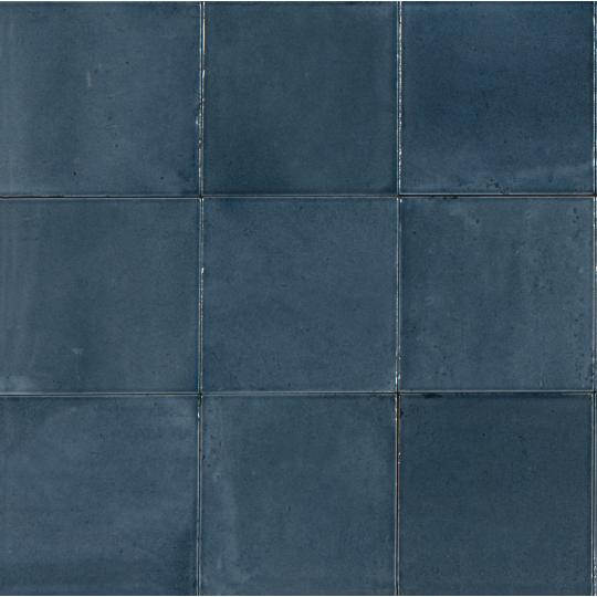 malu rusztikalne prirodne modra leskla dlazdice kuchyna kupelna mediteranne rucne vyrobeny glazovany obklad 15x15cm antikovany patinovany vlnity.jpg
